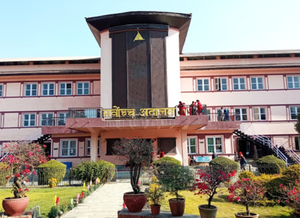 नेपाल एयरलाइन्सको कार्यकारीमा अधिकारीलाई निरन्तरता दिन सर्वोच्चको आदेश